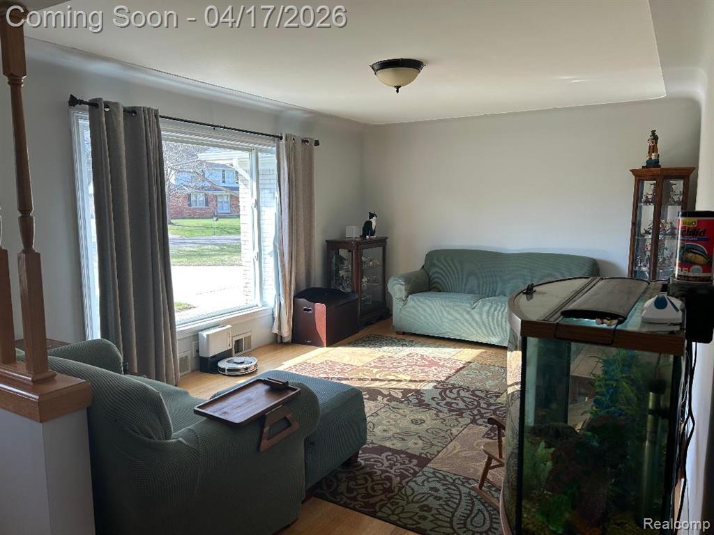 5134 Saint Richard Drive, Utica, MI 48316 — Photo 4