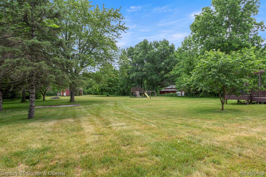 18491 Savage Road, Belleville, MI 48111 — Photo 36