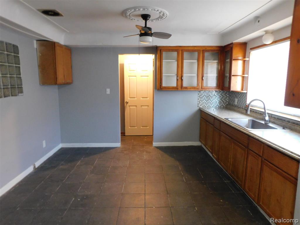 11539 Lakepointe Street, Detroit, MI 48224 — Photo 6