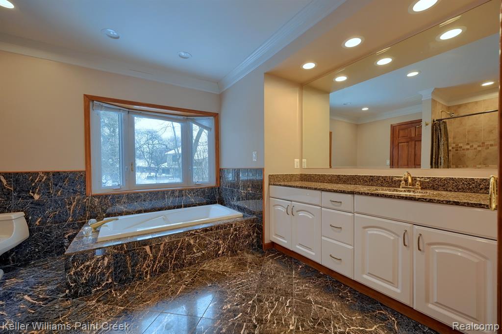 5825 INKSTER Road, Bloomfield Hills, MI — Photo 20