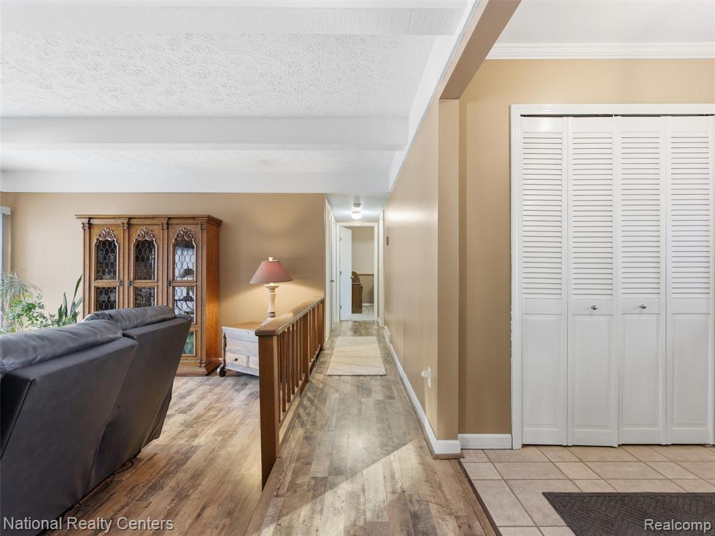 5470 Jamestown Road, Utica, MI 48317 — Photo 12