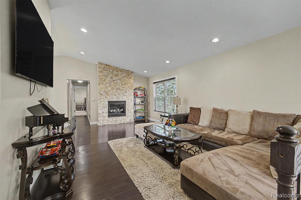 20872 E Glen Haven Circle - Photo 5
