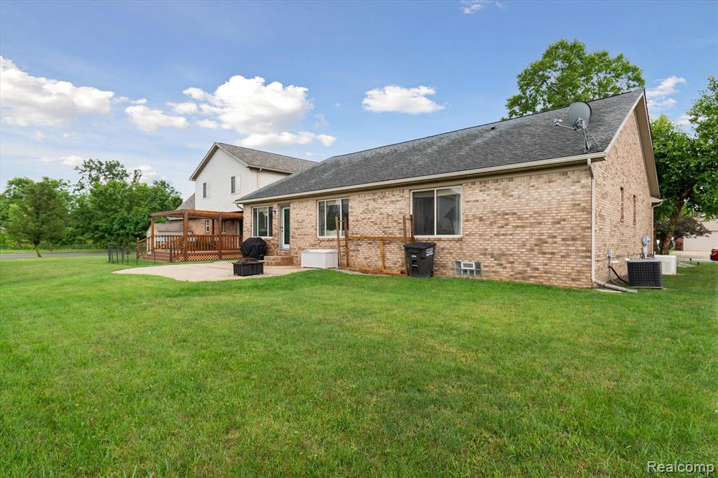 12226 HANNAH Lane, Carleton, MI 48117 — Photo 45