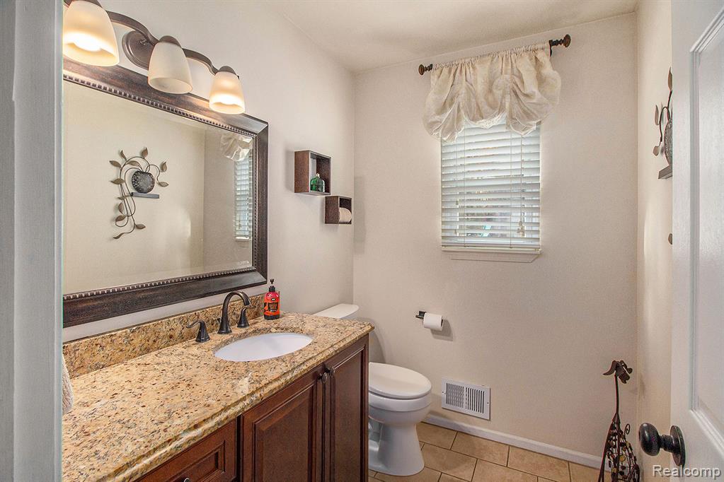 11951 Scott Road, Davisburg, MI 48350 — Photo 11