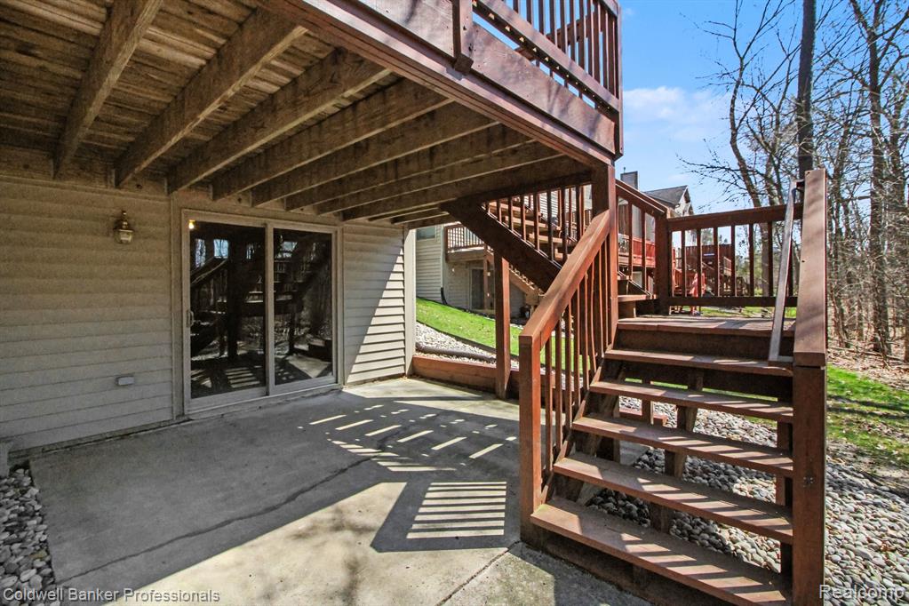 252 Stratford Lane, Lake Orion, MI — Photo 10