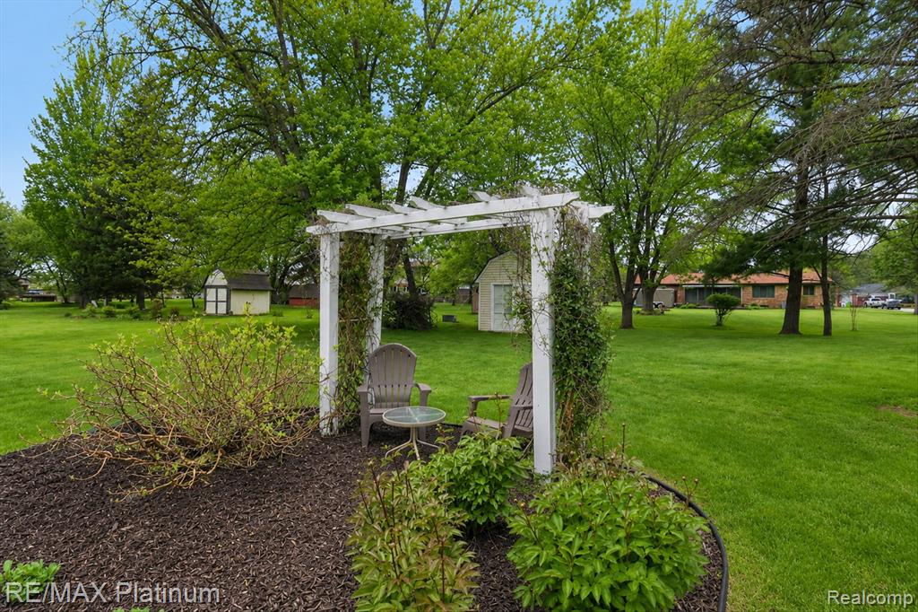 139 Edgemont Drive, Howell, MI 48855 — Photo 55