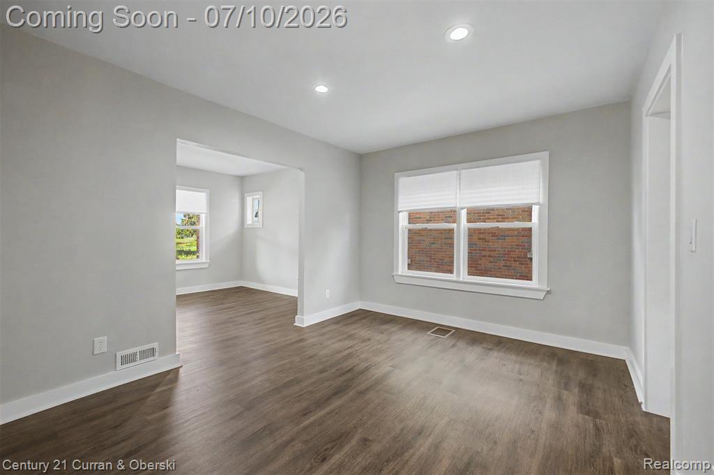 8111 E Hildale Street, Detroit, MI 48234 — Photo 9