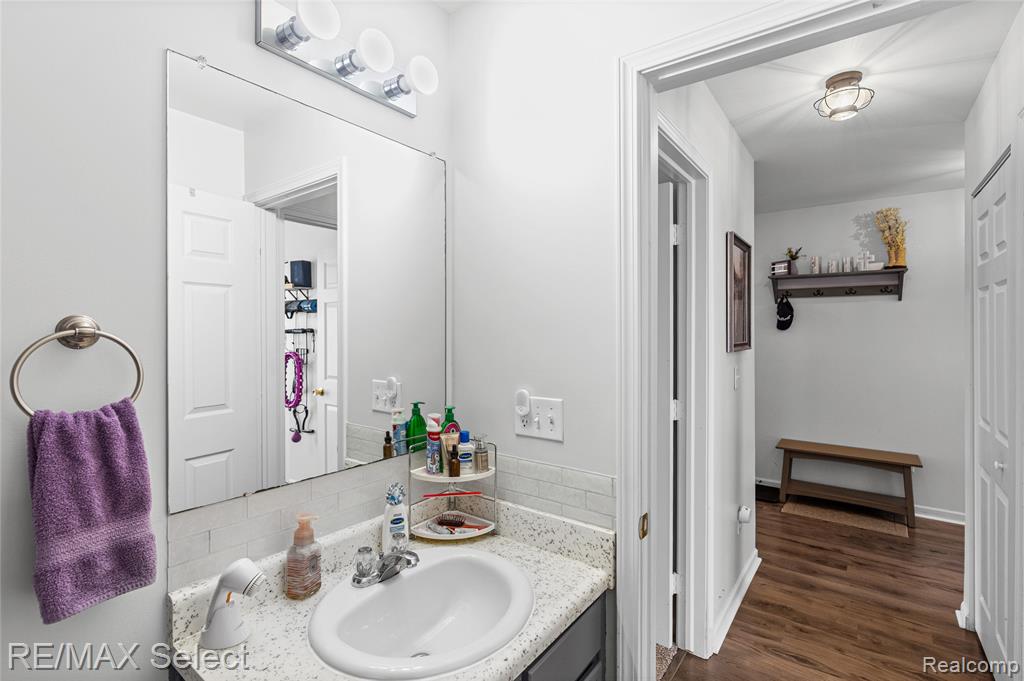 3070 Elk Creek Drive, Swartz Creek, MI 48473 — Photo 14