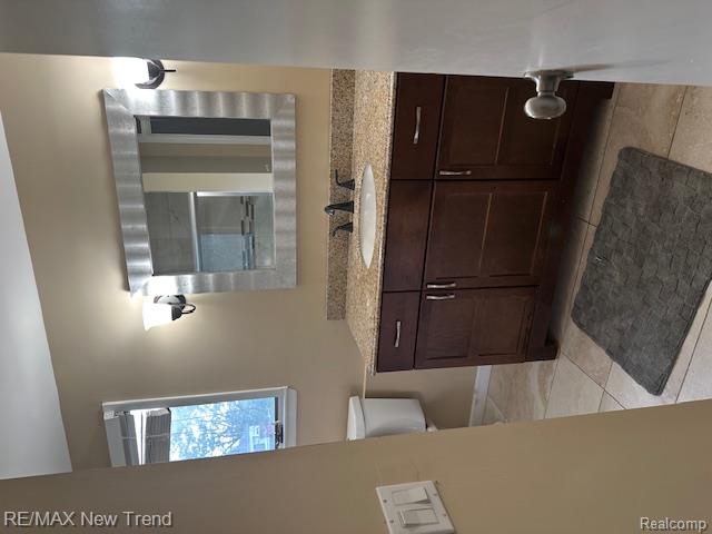 6546 Beverly Crest Drive, West Bloomfield, MI — Photo 12