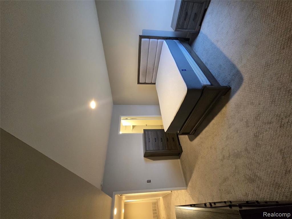 1932 Klingensmith Road, 56 B, Bloomfield Hills, MI 48302 — Photo 9