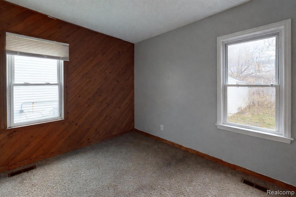 20300 McCormick Street, Detroit, MI 48224 — Photo 9