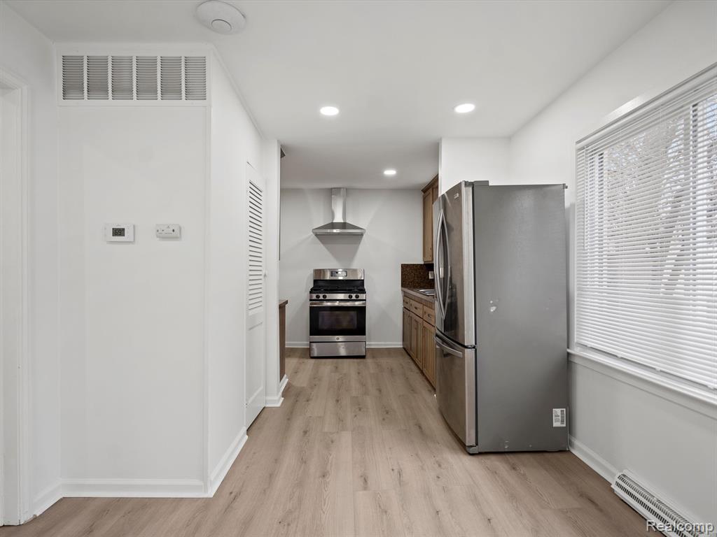 23409 CARLISLE Avenue, Hazel Park, MI 48030 — Photo 10
