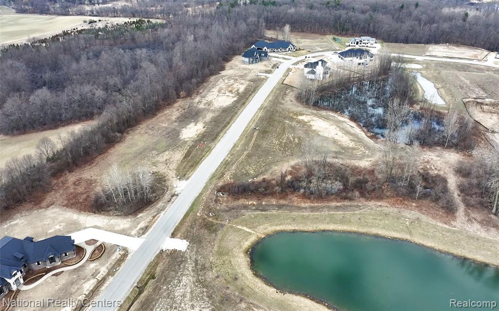 1637 Vista Drive, Oakland, MI — Photo 11