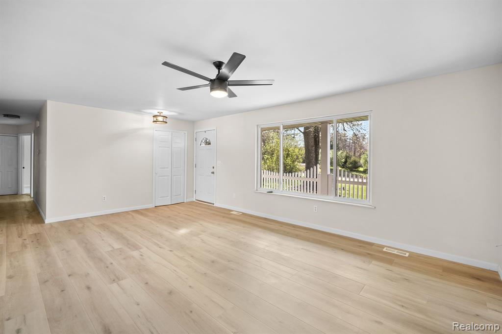 8898 Bishop Road, Brighton, MI 48116 — Photo 5