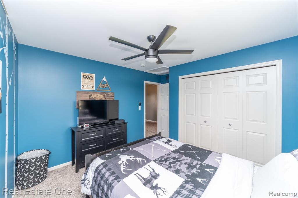 4433 JORDAN Drive, Grand Blanc, MI 48439 — Photo 34