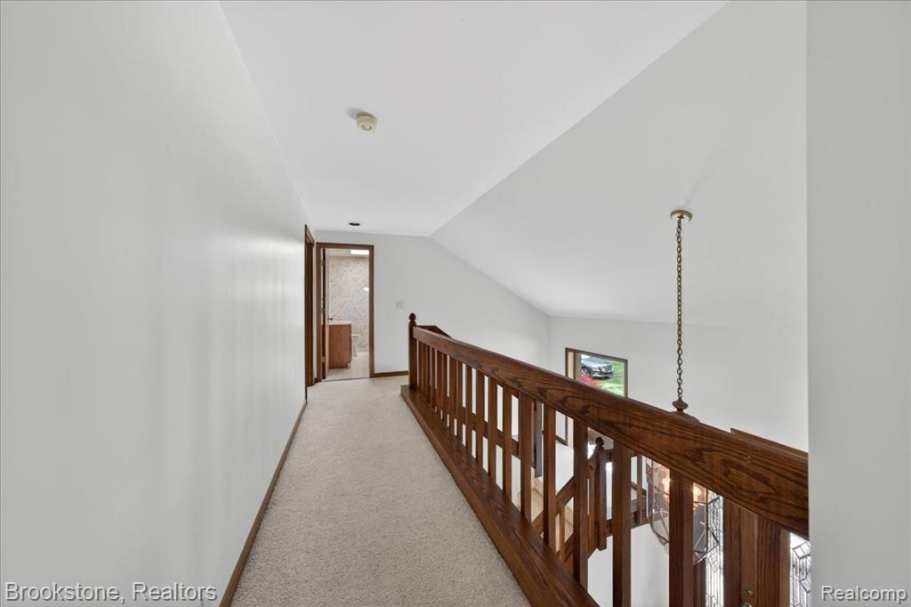 2610 Vanel Court, West Bloomfield, MI 48324 — Photo 29