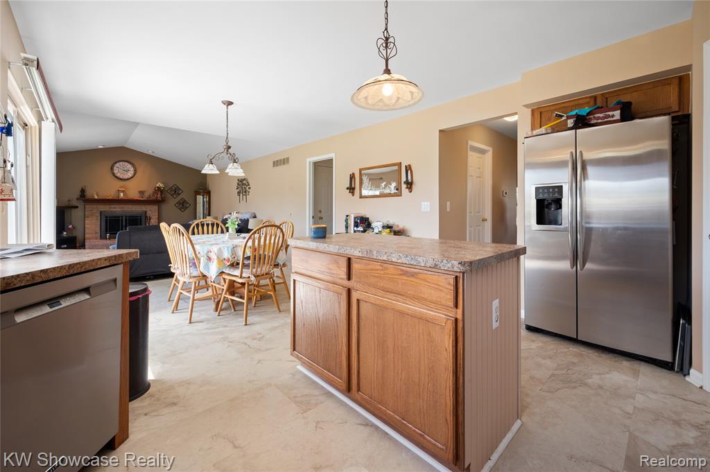 58767 Hunters Court, South Lyon, MI 48178 — Photo 14