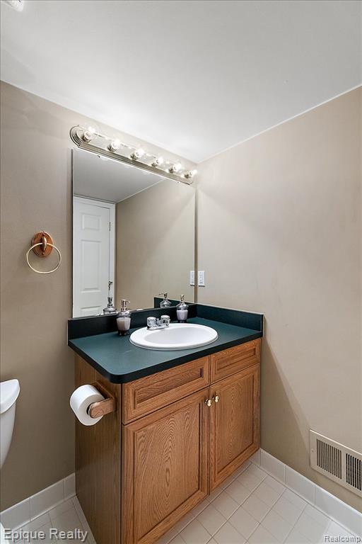 5675 Golf Pointe Drive, Clarkston, MI 48348 — Photo 61