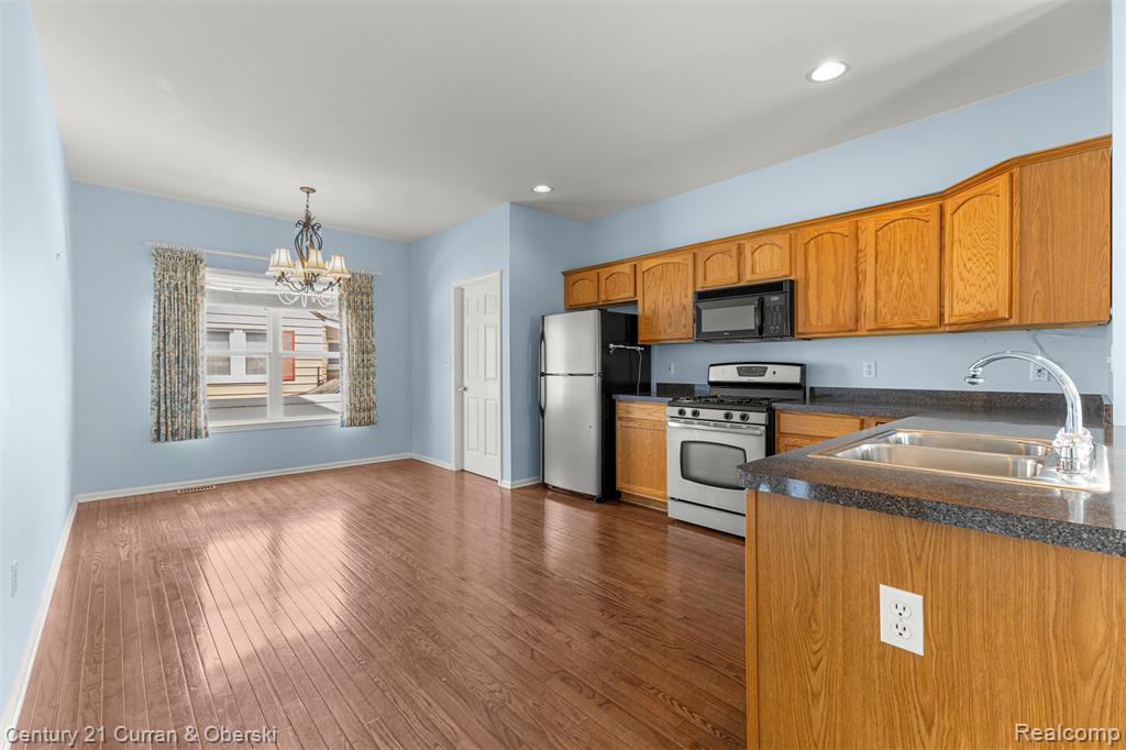 60 S Biggs Street, Belleville, MI 48111 — Photo 4