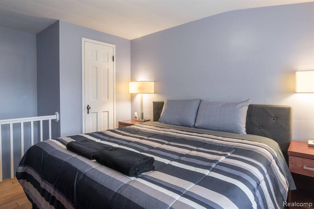 911 W 4th St, Royal Oak, MI 48067 — Photo 13