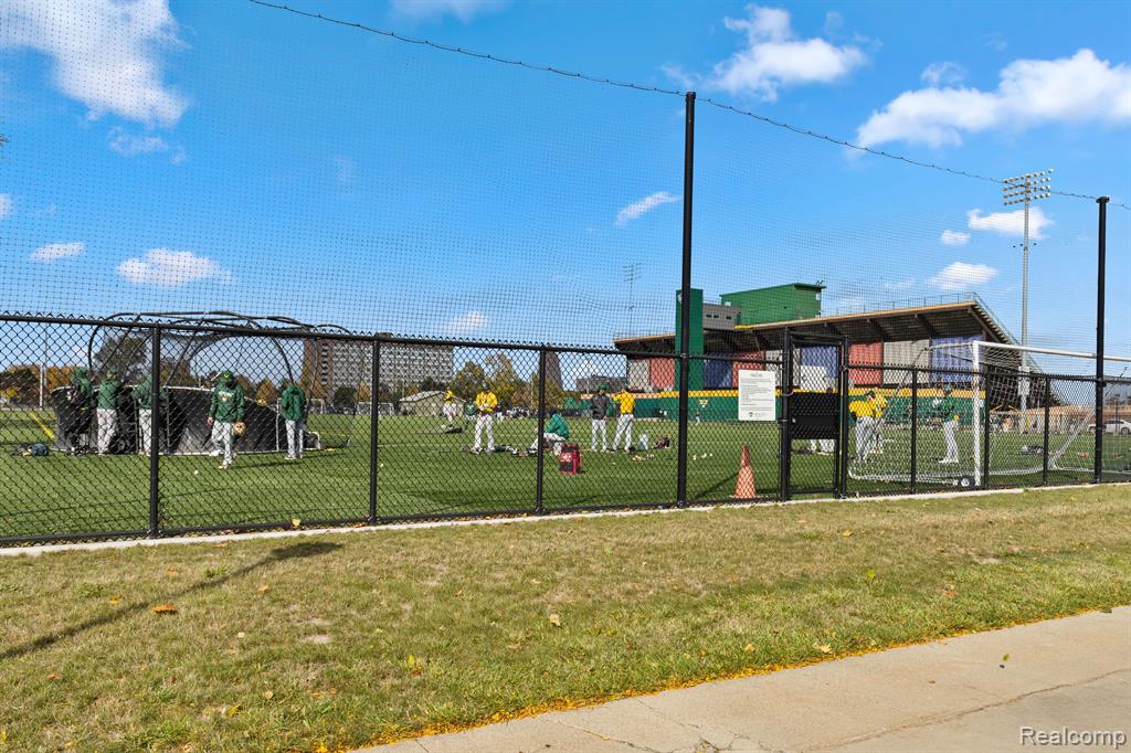 1751 W Warren Avenue, Detroit, MI 48208 — Photo 17