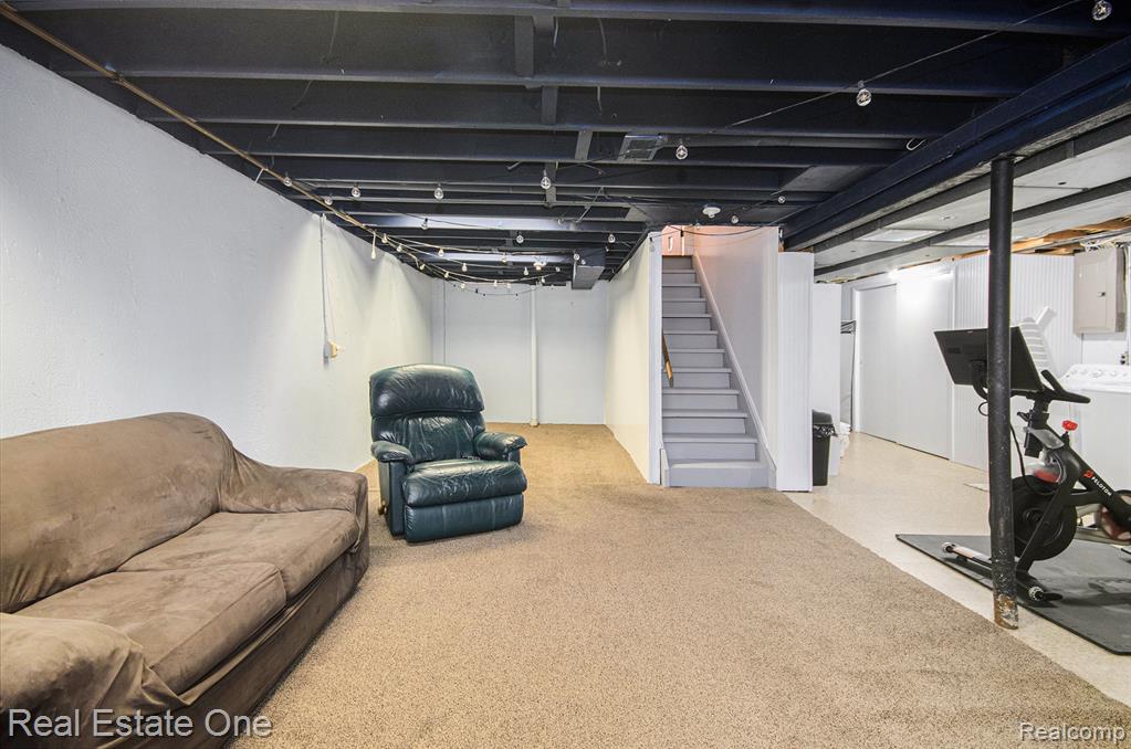 5395 English Drive, Troy, MI 48085 — Photo 22
