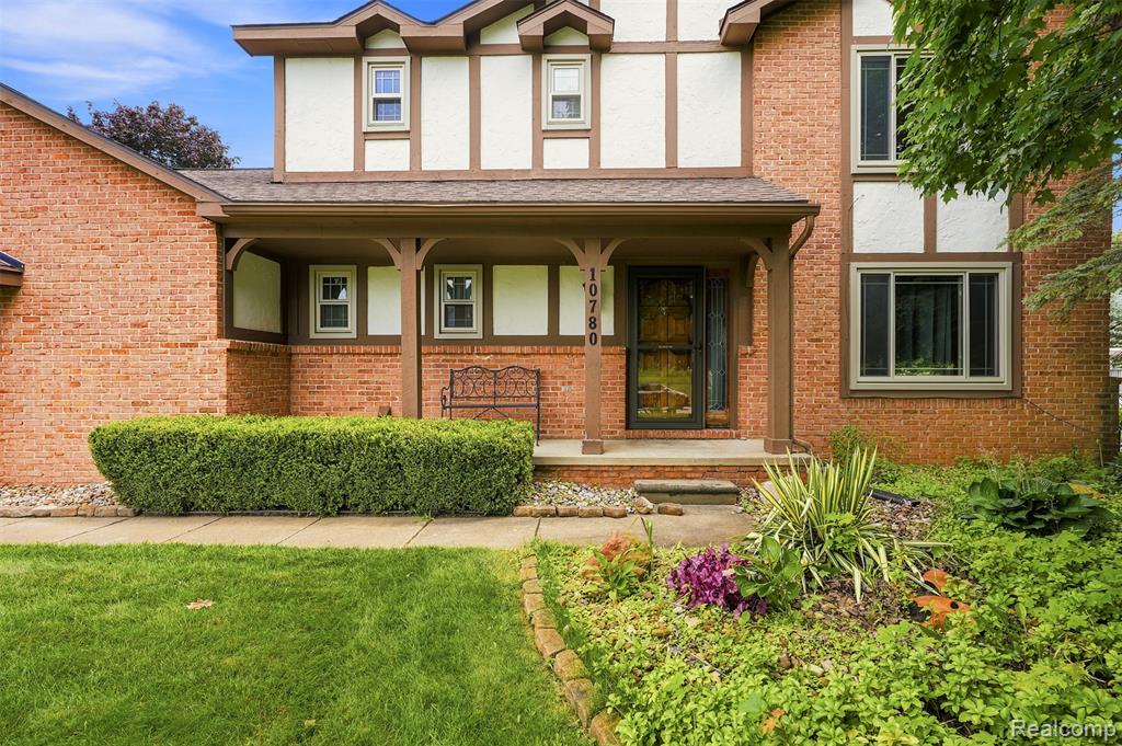 10780 Oxbow Lakeshore Drive, White Lake, MI — Photo 4