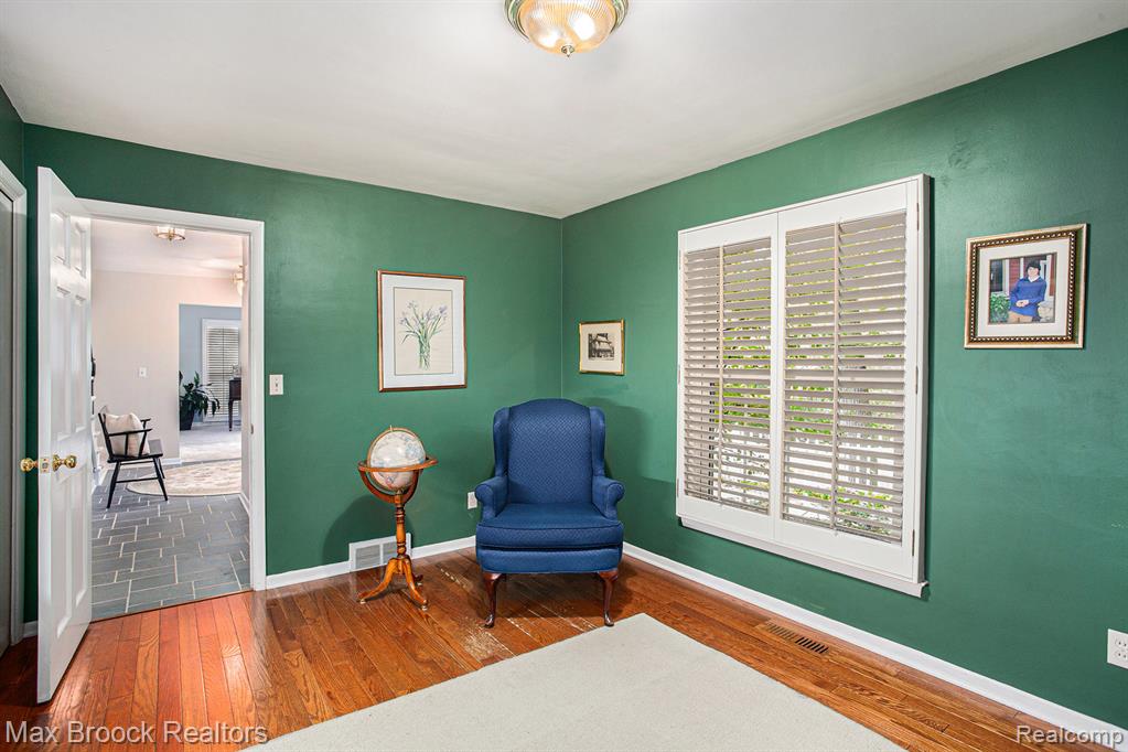 32533 Robinhood Drive, Beverly Hills, MI 48025 — Photo 23
