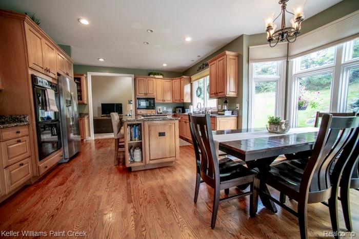 4853 Goodison Place Drive, Rochester, MI 48306 — Photo 21