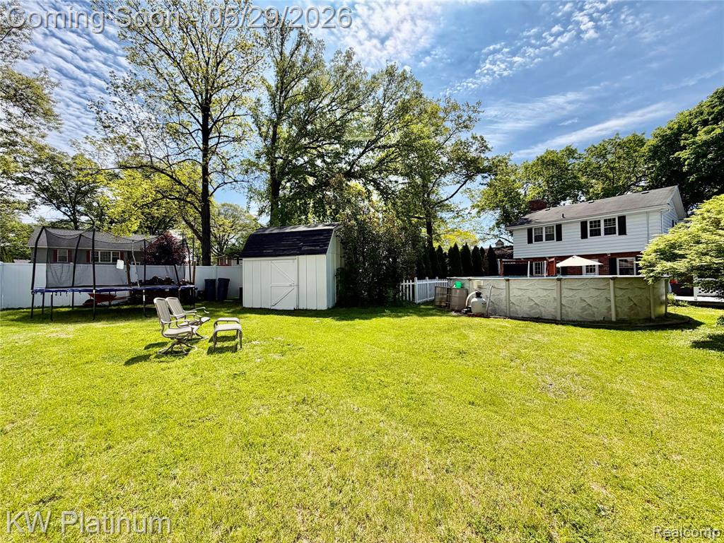 2425 Woodstock Drive, Port Huron, MI 48060 — Photo 57