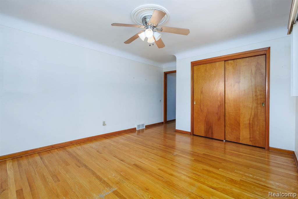 22606 Ardmore Park Drive, Saint Clair Shores, MI 48081 — Photo 31