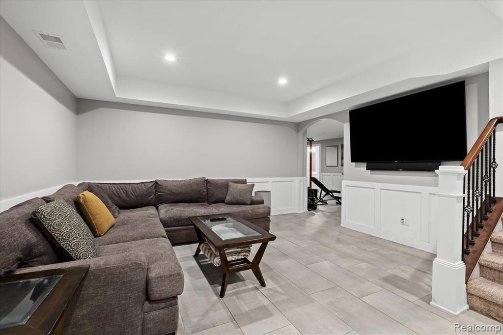 10420 STONEY POINT Drive, South Lyon, MI 48178 — Photo 27