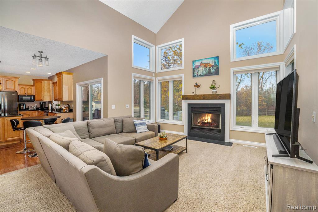 7469 Paradise Drive, Grand Blanc, MI 48439 — Photo 8