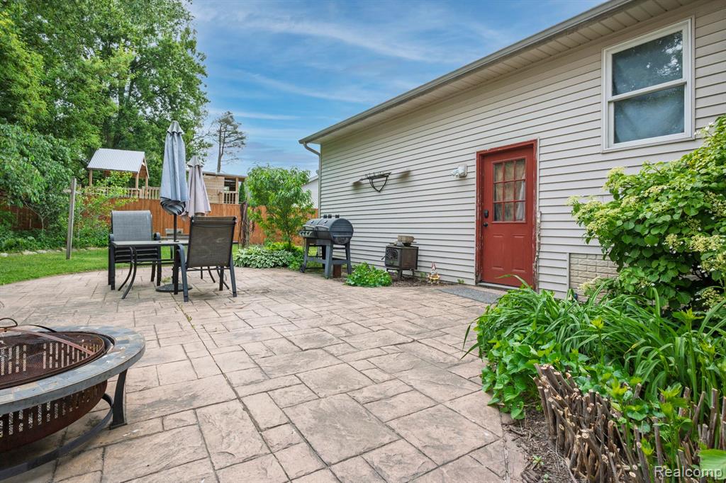 475 Dailey Court, Fowlerville, MI 48836 — Photo 4