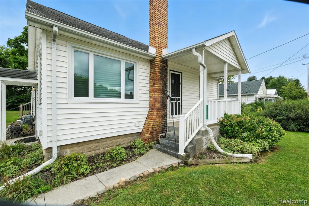 8093 Crapo Street, Swartz Creek, MI 48473 — Photo 3