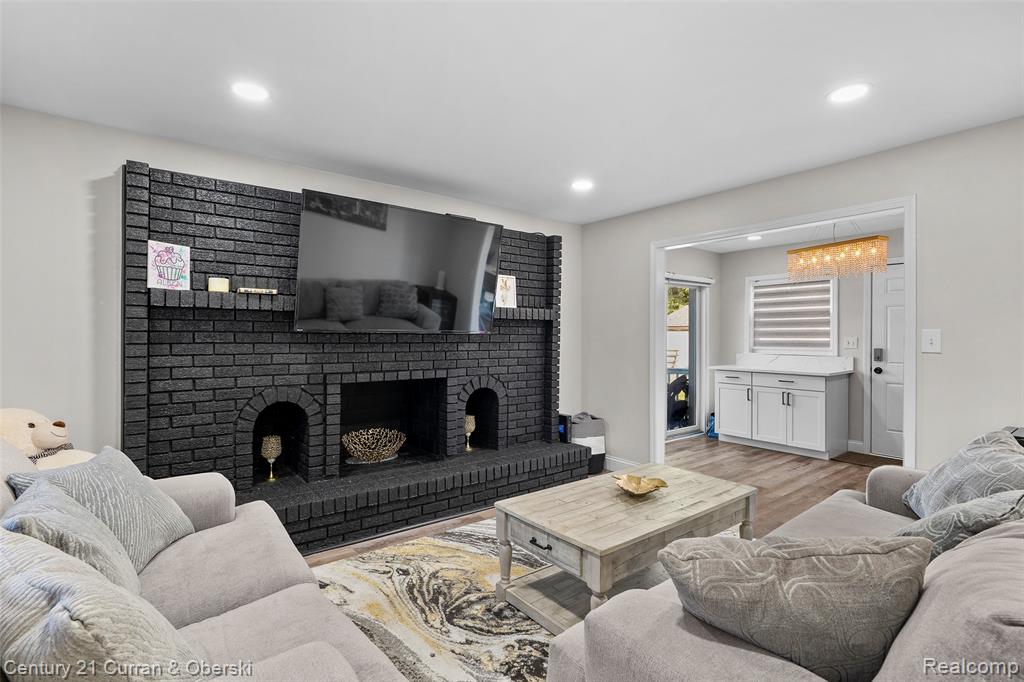 5851 Gilman Street, Garden City, MI — Photo 11