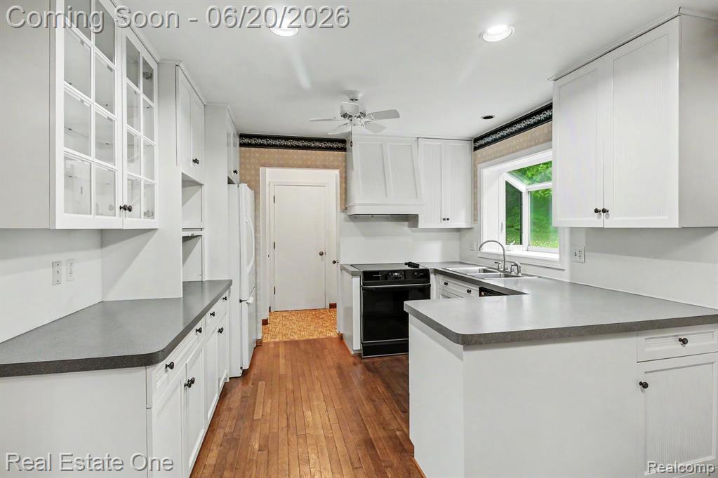 6440 Grand Circle Drive, Brighton, MI 48116 — Photo 5