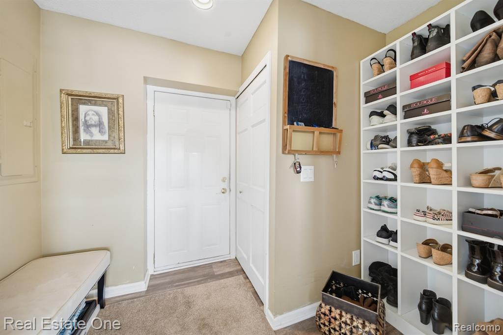 8080 Pine Ranch Drive, Brighton, MI 48114 — Photo 22
