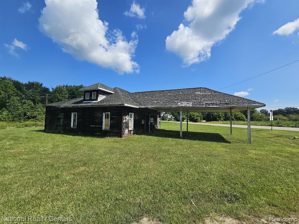 4495 Bowers Road, Attica, MI 48412 — Photo 7