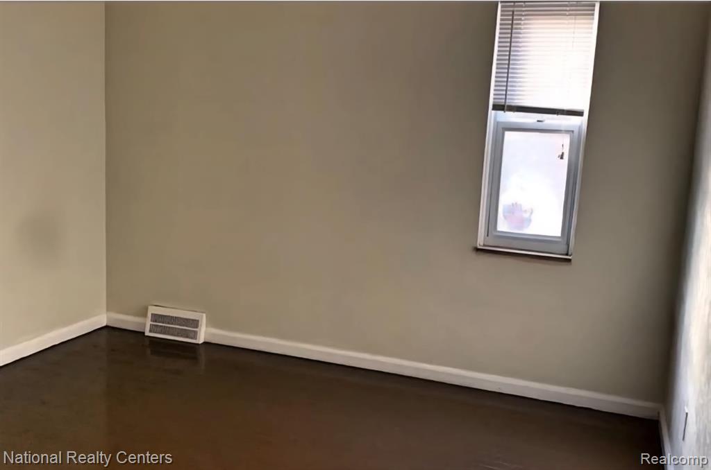 8227 Coyle Street, Detroit, MI, 48228