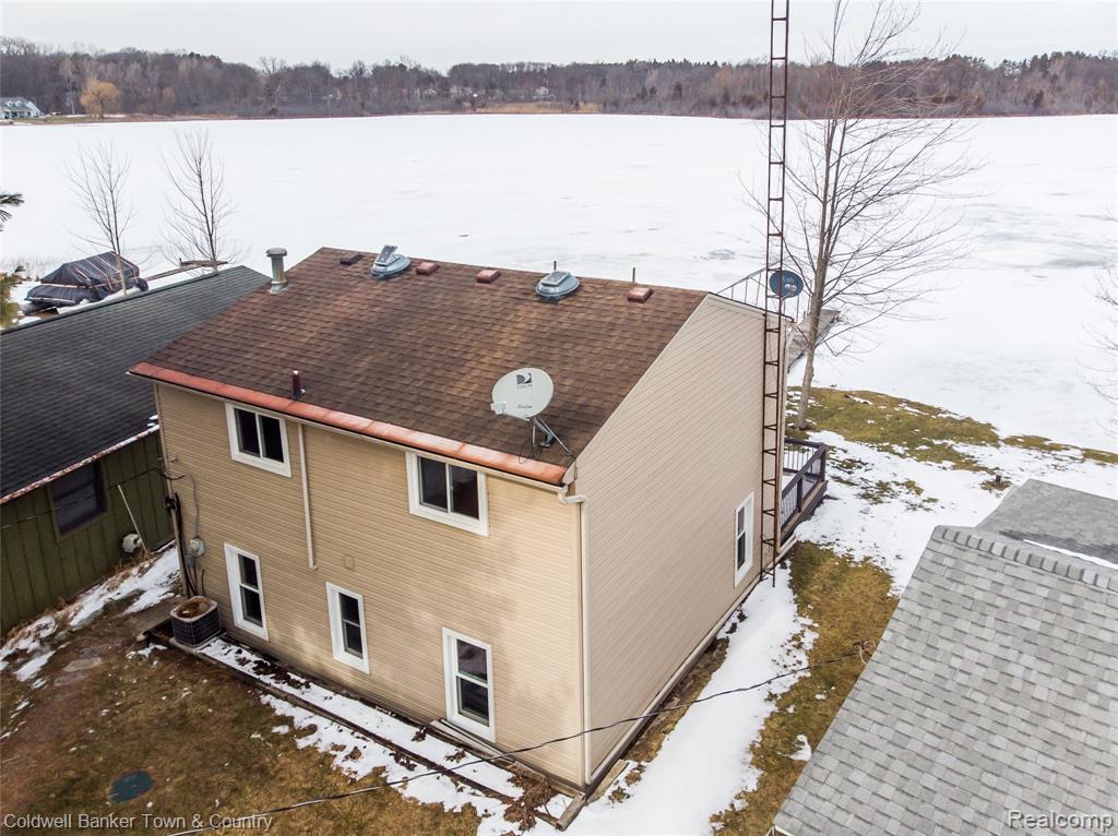 2705 Melvin Drive, Pinckney, MI 48169 — Photo 22