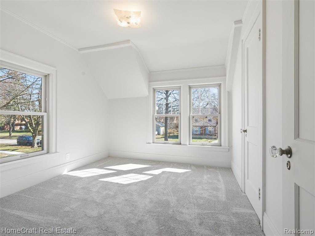 9921 CRANSTON Street, Livonia, MI 48150 — Photo 26