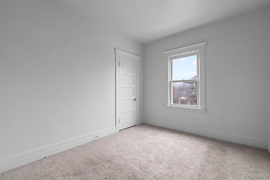 8072 Senator Street, Detroit, MI 48209 — Photo 17