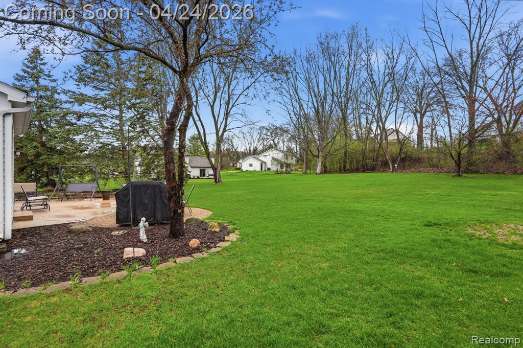 8750 Williamsport Drive, White Lake, MI — Photo 37