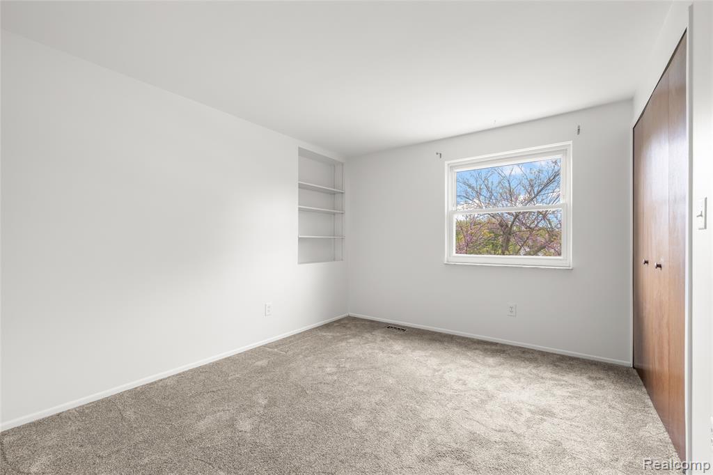 6748 Brookshire Drive, Canton, MI 48187 — Photo 25