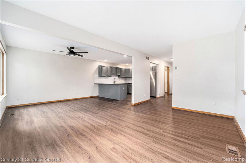 896 Saint Clair Street, Grosse Pointe, MI 48230 — Photo 7
