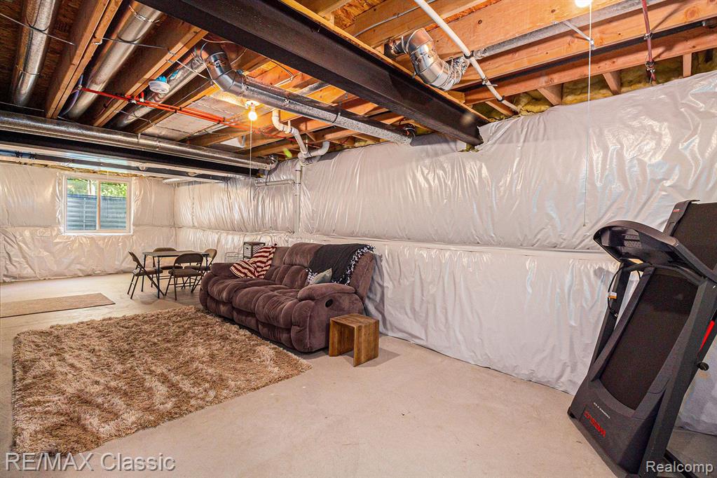 28462 COTTAGE Lane, New Hudson, MI 48165 — Photo 27