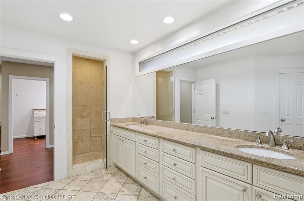 25310 Canterbury Road, Franklin, MI 48025 — Photo 21