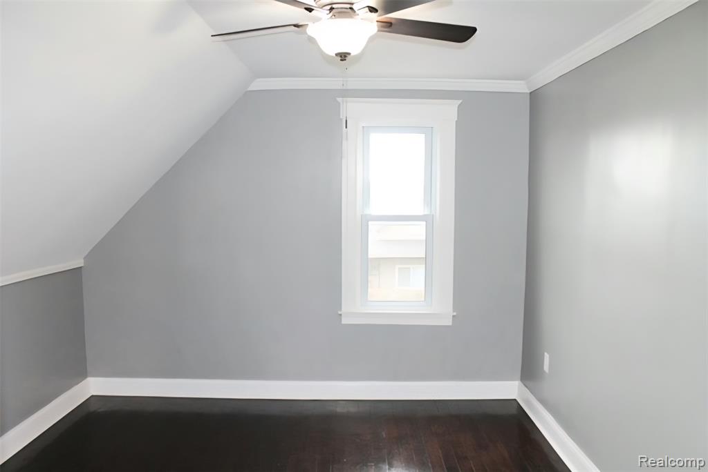 876 Vinewood Street, Wyandotte, MI 48192 — Photo 30