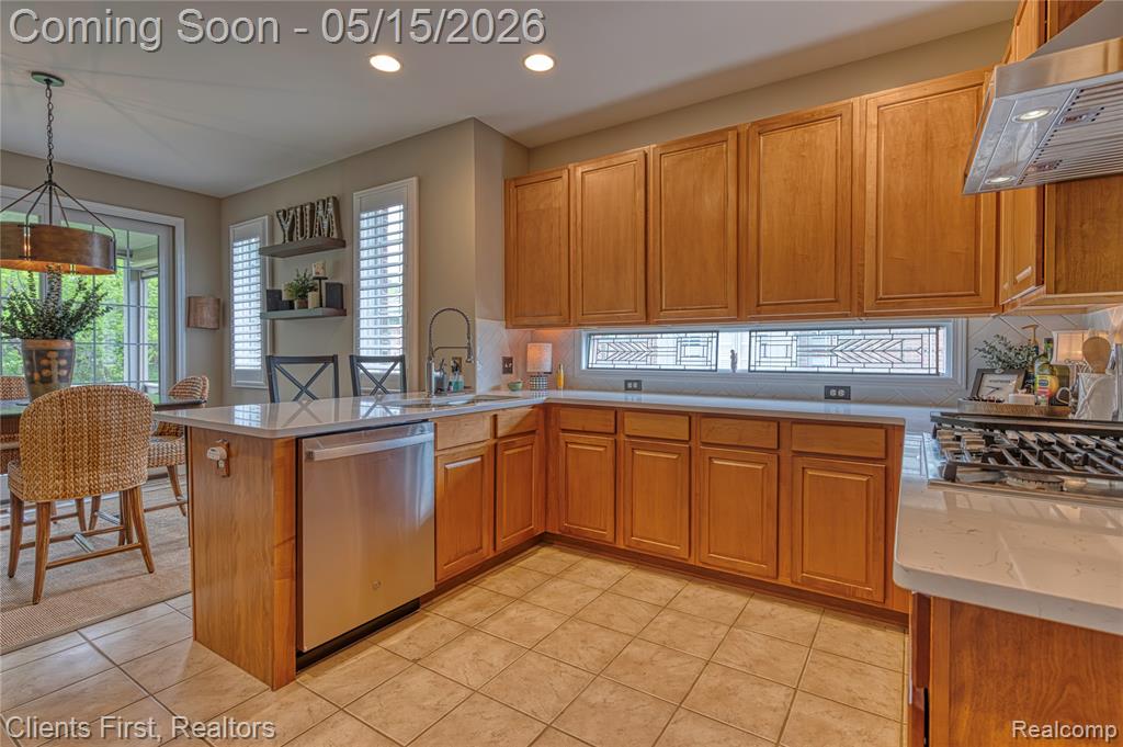 7490 Pine Vista Drive, Brighton, MI 48116 — Photo 30